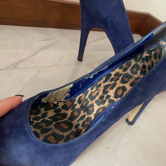 Blue Aldo stilettos - Picture 3 of 7